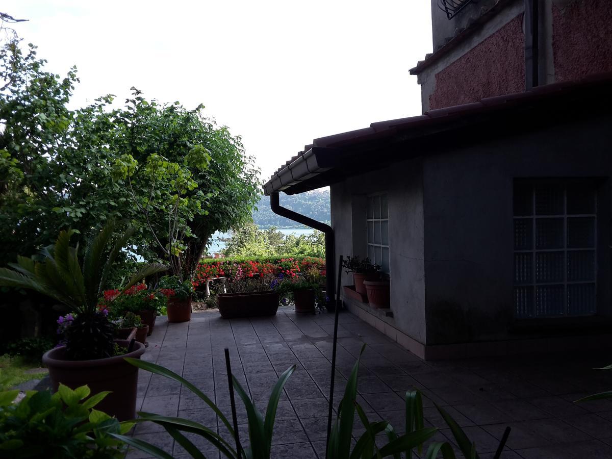 Bed&Breakfast "Fiorella" Sul Lago Castel Gandolfo Exteriör bild